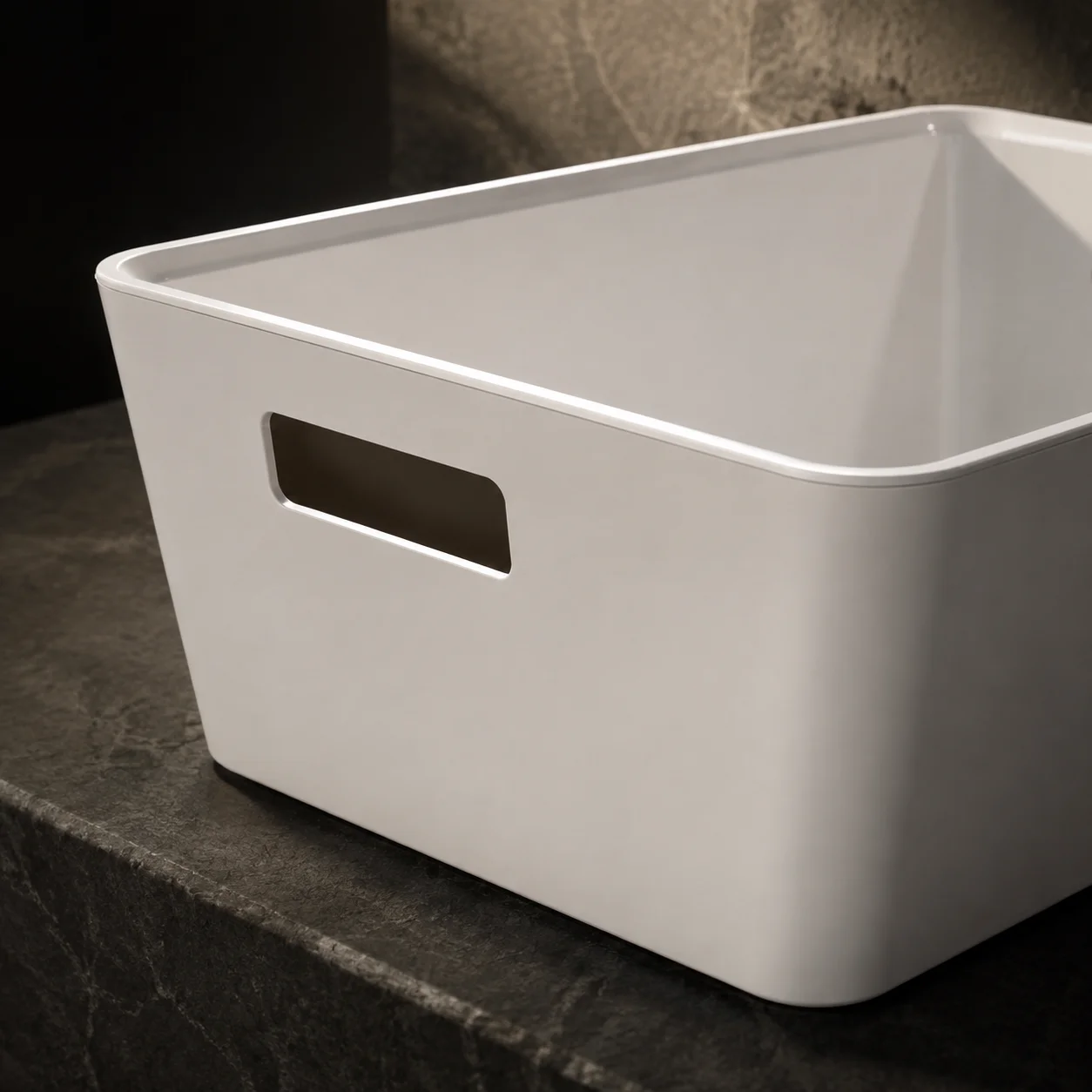 3‑Pack White Plastic Storage Boxes with Carry Handles & Lids, Multi‑Purpose Stackable Organizer Containers for Toys, Clothes, Kitchen Supplies