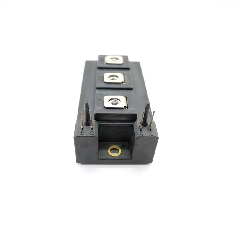 

2MBI200UR-120-01 2MBI200UR-120 Модуль IGBT, новый, оригинальный