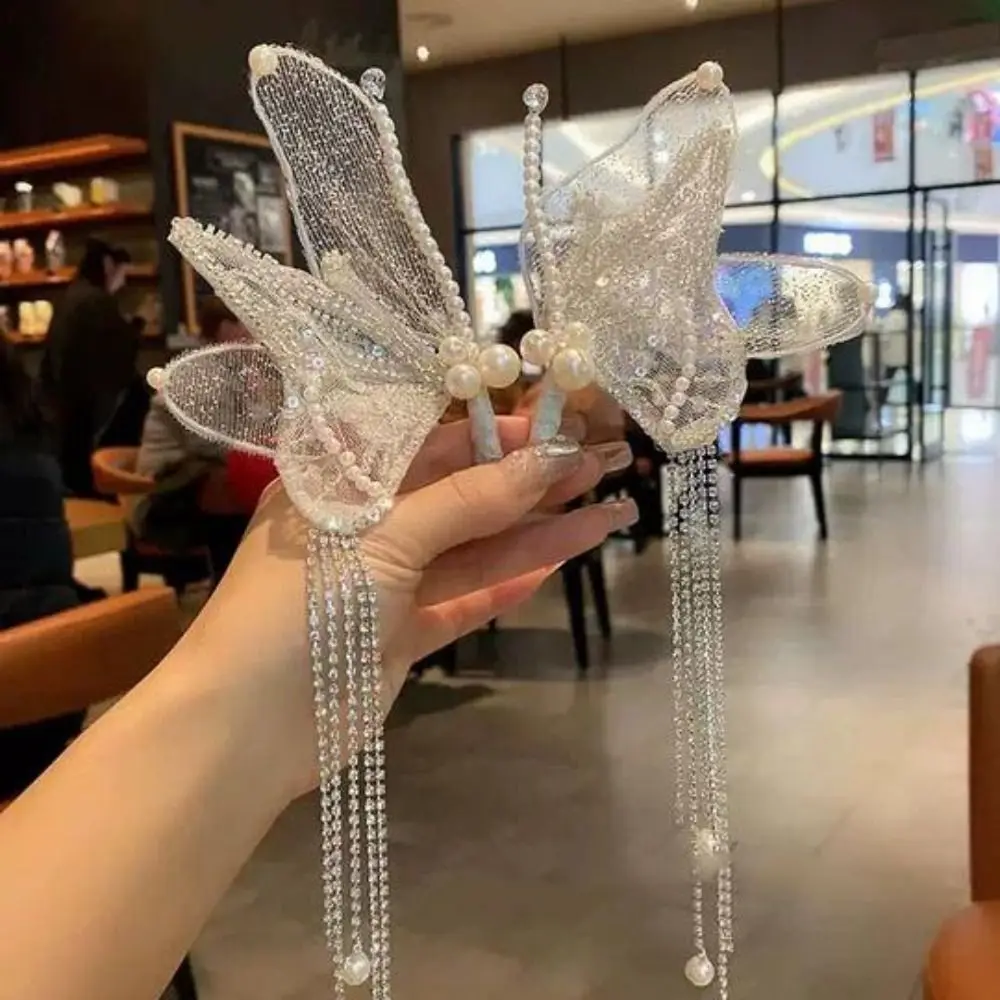 

Sweet Tassel Butterfly Hair Clips Beaded Large Pearl Barrettes Mesh Fairy Duckbill Clips Bridal