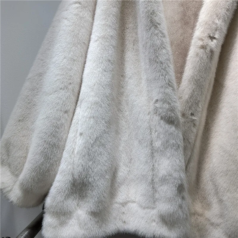 เสื้อโค้ทขนเฟอร์เทียมสำหรับผู้หญิง HKSH 2025 รุ่นใหม่ประจำฤดูหนาว มีฮู้ด สีพื้น เรียบหรู ดูดี มีระดับ อุ่นสบาย รุ่น HK14817