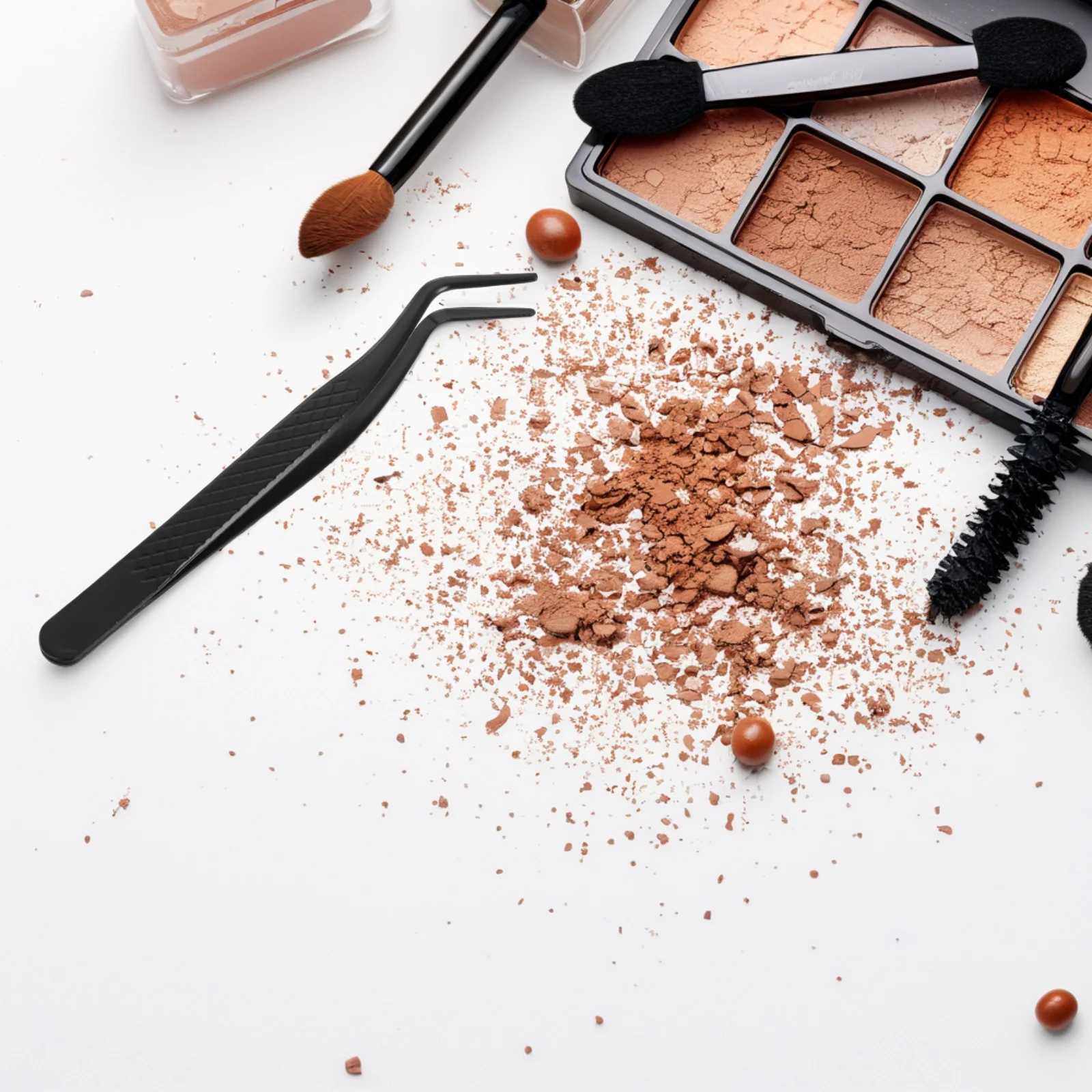 Falsche Wimpernpinzette aus Edelstahl mit gebogener Spitze, Wimpernapplikator-Werkzeug für Wimpernverlängerung, Mini, leicht, langlebig, Make-up