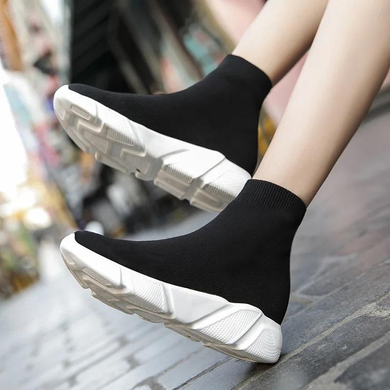 

2022 Unisex Socks Shoes Breathable High-top Women Shoes Flats Fashion Sneakers Stretch Fabric Casual Slip-On Ladies Shoes Brand