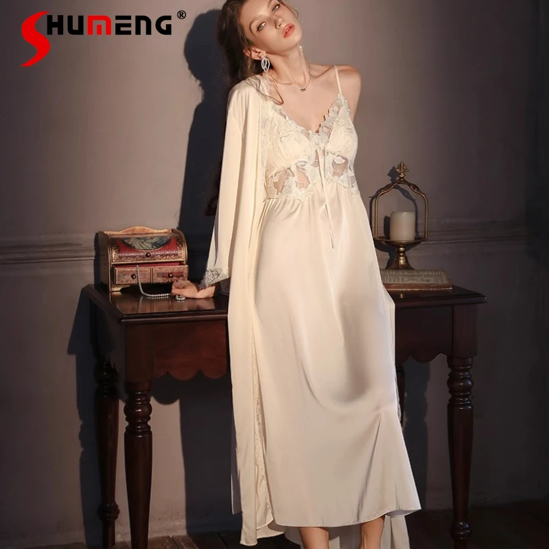 ชุดคลุมเจ้าสาวและเพื่อนเจ้าสาวพร้อมแผ่นรองหน้าอกสำหรับผู้หญิง ชุดนอนสไตล์ฝรั่งเศส ชุดนอนผ้าไหมเซ็กซี่หรูหราสองชิ้น