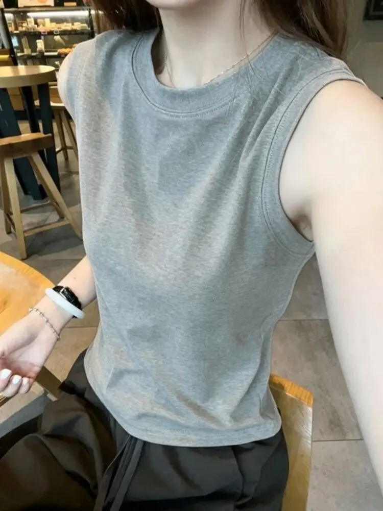 Women's round Neck Sleeveless Tank Top 95 Cotton Summer Base Layer Clothing Inner Wear Outer Wear Slim Fit Cover up Top