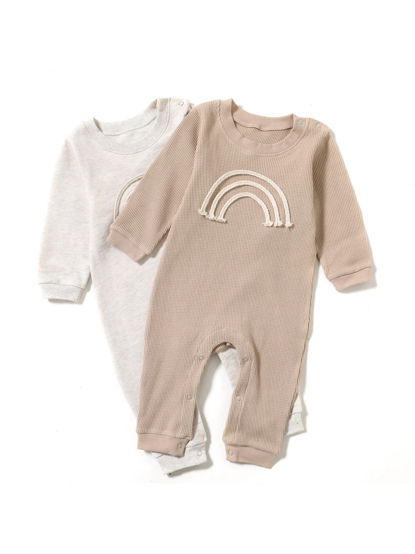 Cotton-made long-sleeved jumpsuit for 0-24 months babies and toddlers Suitable for casual everyday wear in autumn