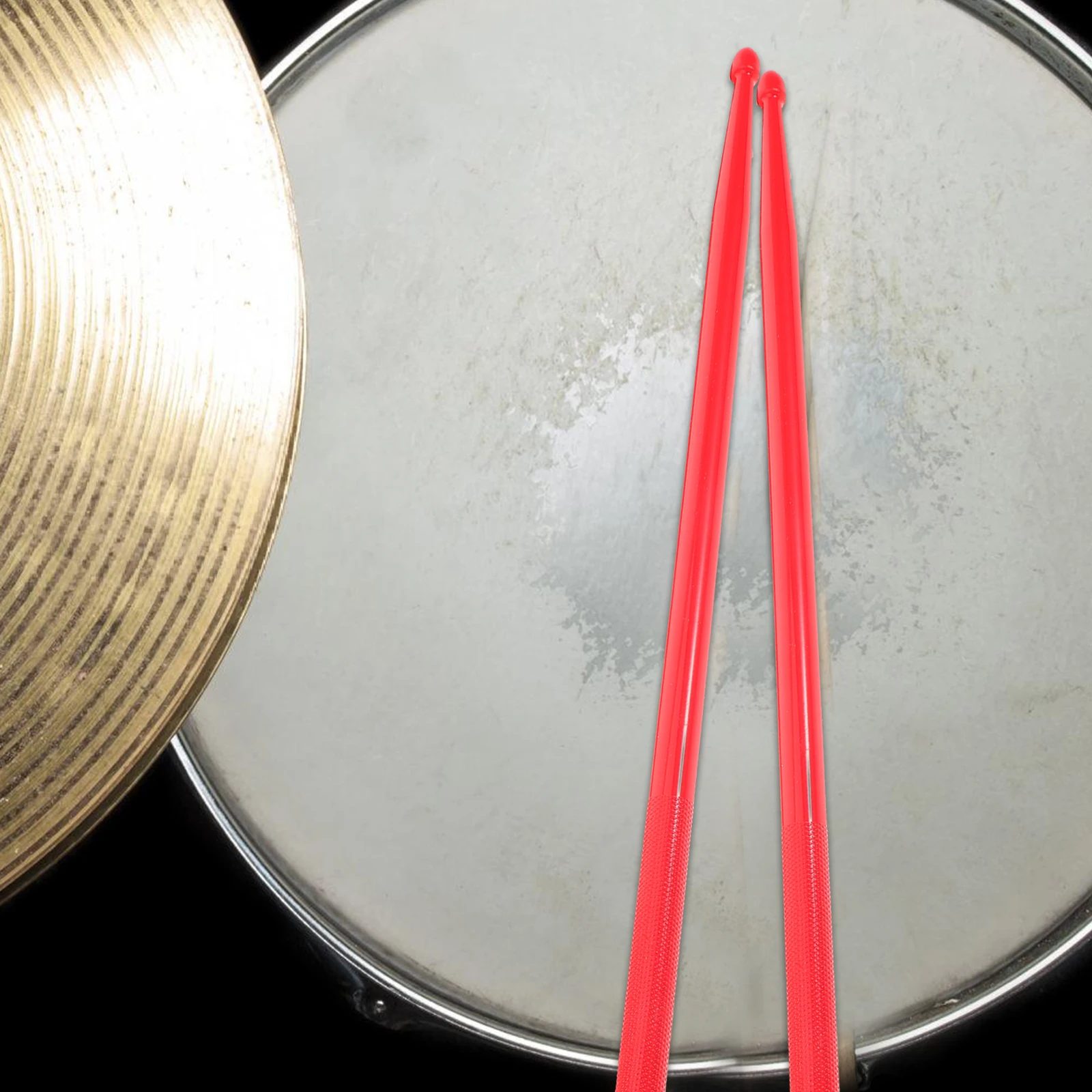 1 ペアのドラムスティック ナイロン素材 軽量 強力なドラム演奏用 あらゆるタイプのドラムスティック ナイロンスティック 軽量ドラムスティック