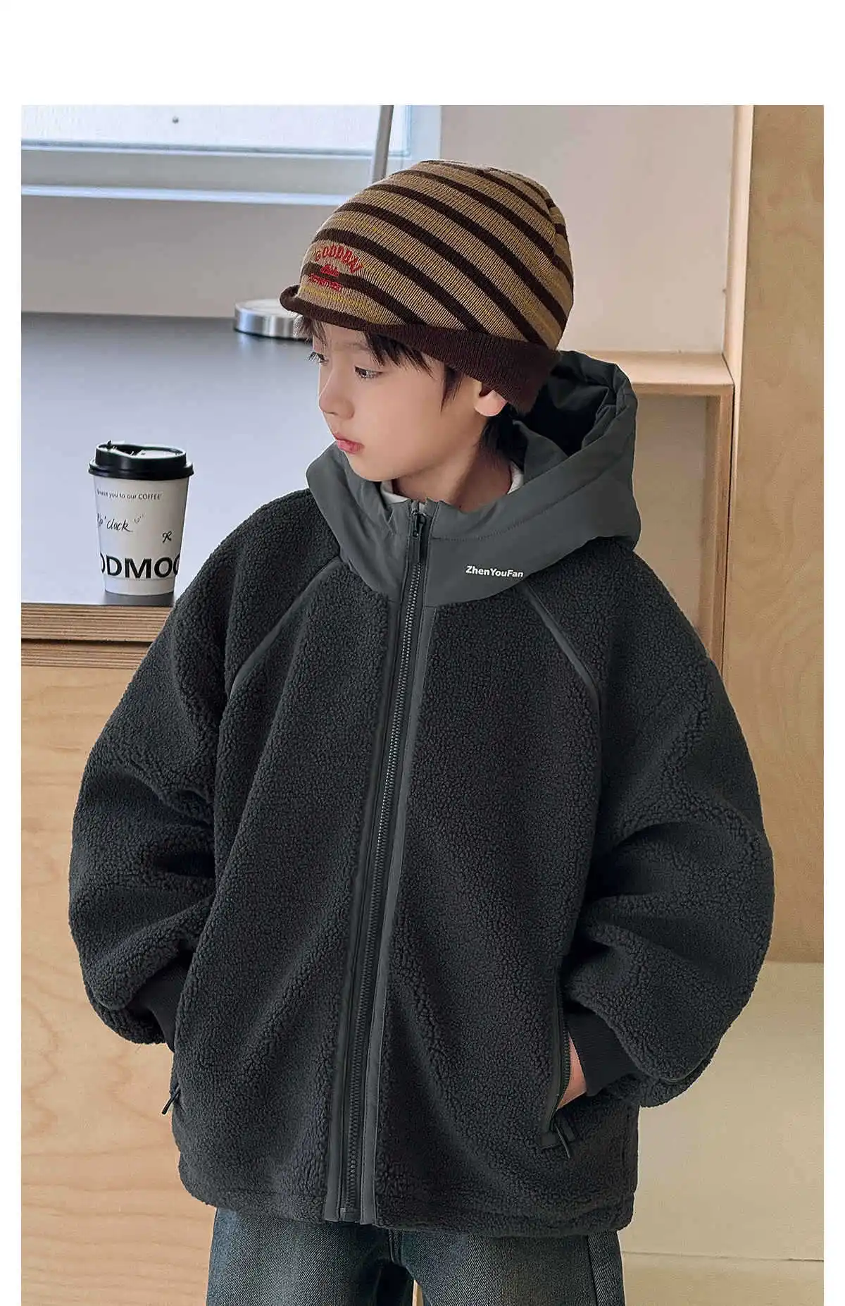 

Children's Clothing Boys' Lamb Wool Jacket 2025 Winter New Thickened Hooded Clothes Older Children's Winter Clothing