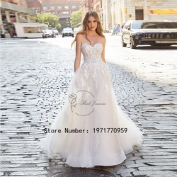 Classic Strapless Wedding Dress For Princess Applique Elegant Tulle Bridal Gowns Simple Button Back Court Train Vestido De Novia