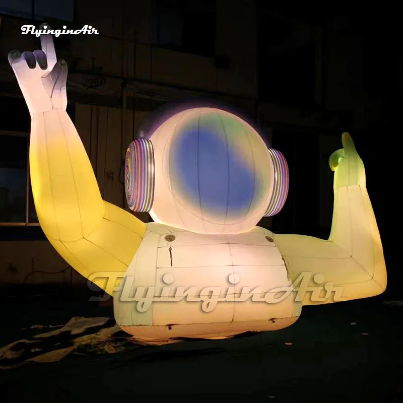 

Giant Lighting Inflatable DJ Model Artistic Air Blow Up Half Dummy Balloon With Headphone For Concert Stage Decoration