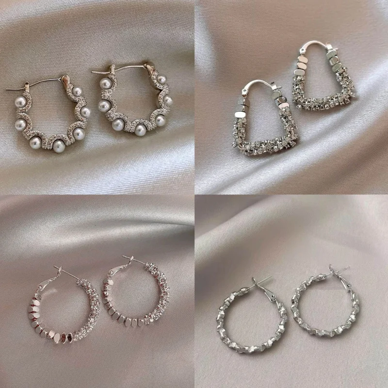 Neue Metall-Ohrringe im Europäisch-Amerikanischen Stil Personalisierte Mode-Ohrstecker Vintage Geometrisch Matt Minimalistisch Trendiger Schmuck für Damen Party