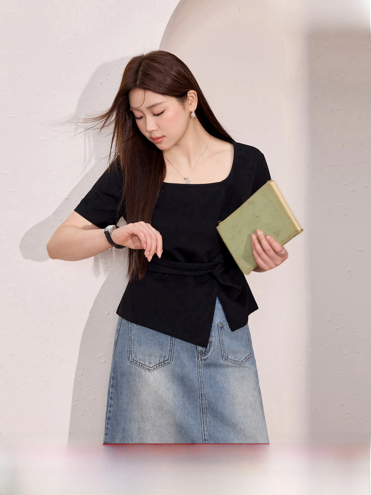 

Женская футболка больших размеров Blue Language: модная, стройнящая, с защитой от солнца, охлаждающая, универсальная летняя модель