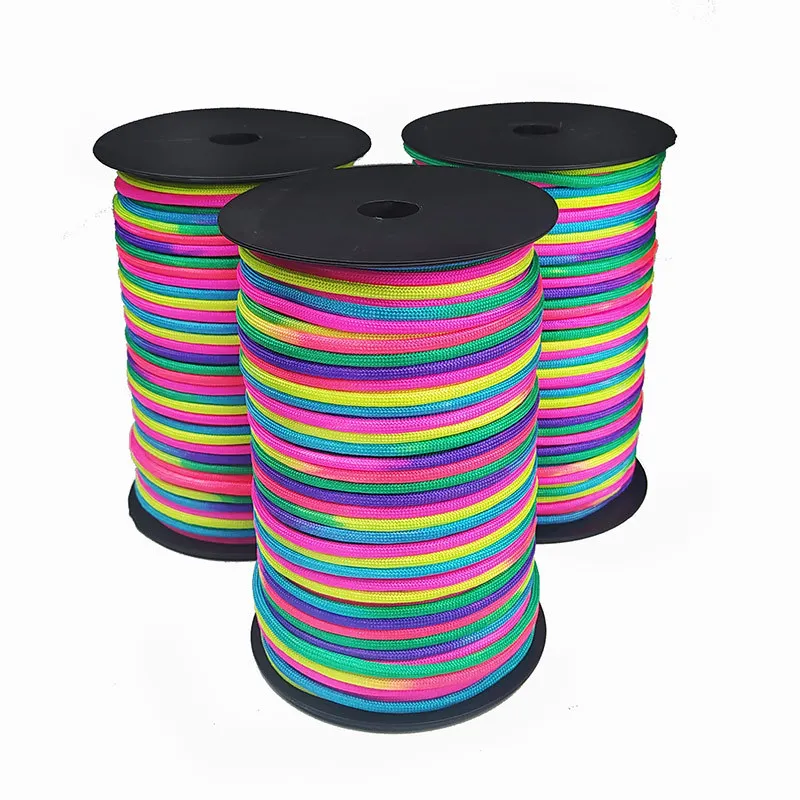 

Две цвета рулона 100м диаметром 4мм. Красочная семижильная веревка для зонта, подходящая для плетеных браслетов ручной работы и плетения своими руками.