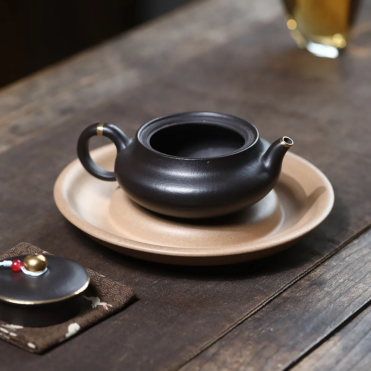 Handmade Yixing Purple Clay Pot Ore Small Coal Kiln Sand Painted Gray Plate Pile Ball Hole Card Cover 180C