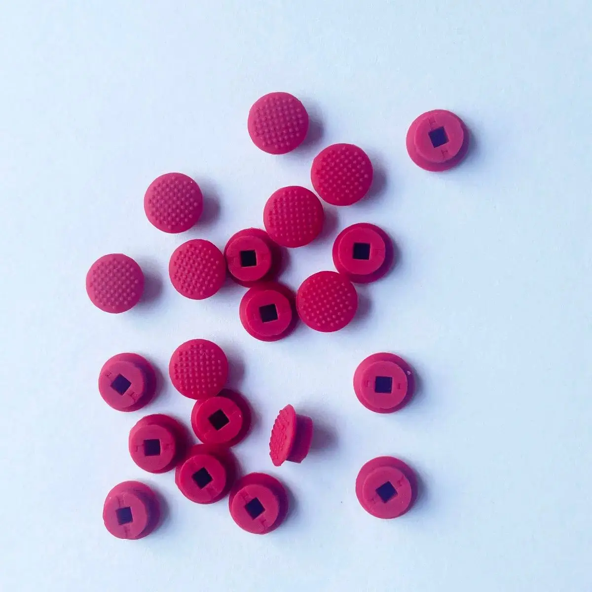 10pcs 2mm 2*2mm Mouse Pointer Trackstick Guide TrackPoint Red Cap for Lenovo ThinkPad T460 T480 T490 E570 E580 P1 P72 Carbon view 5
