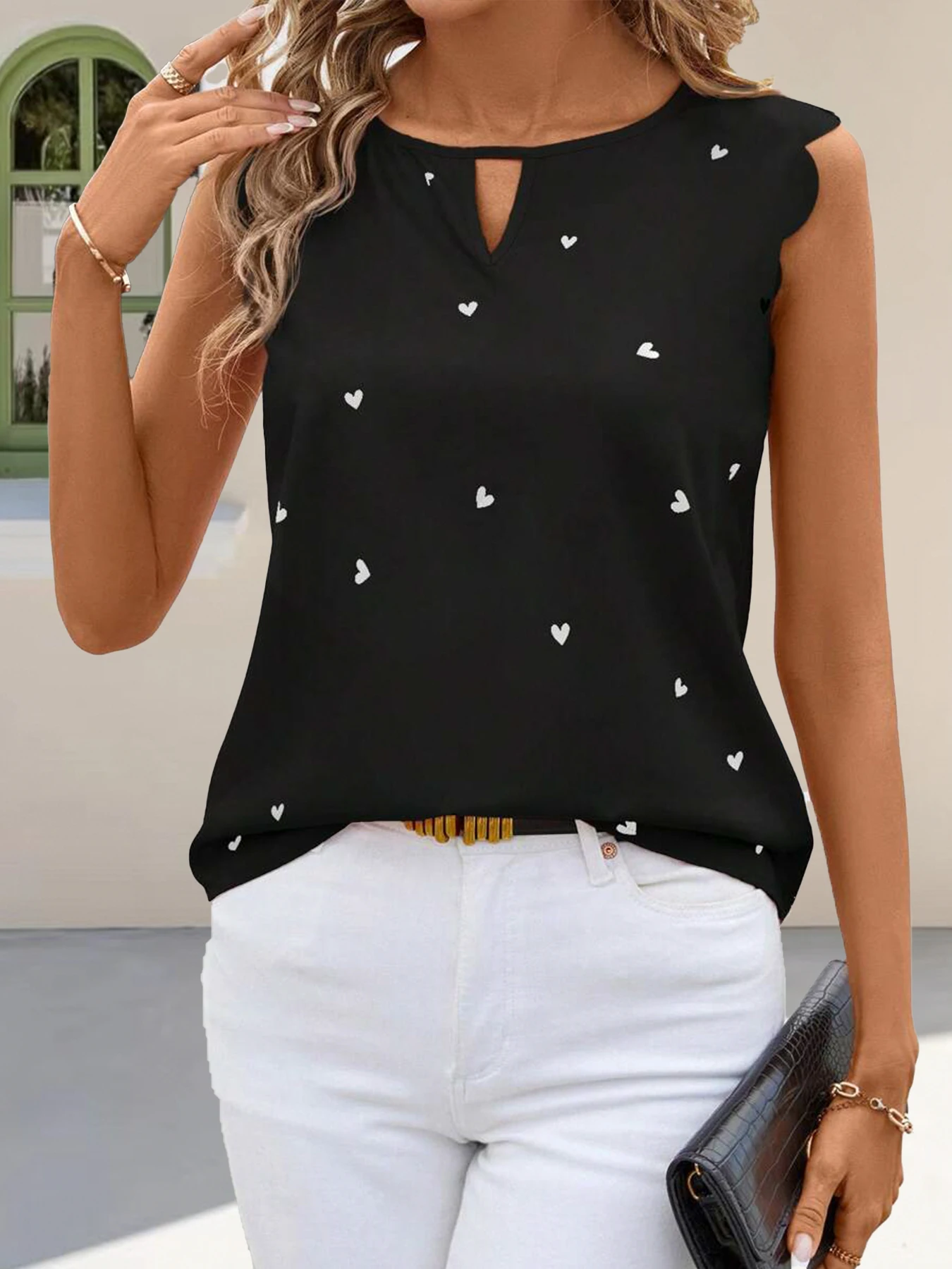 2026 Summer New Sleeveless Top Heart Print Round Neck Cutout Commuter Western Style