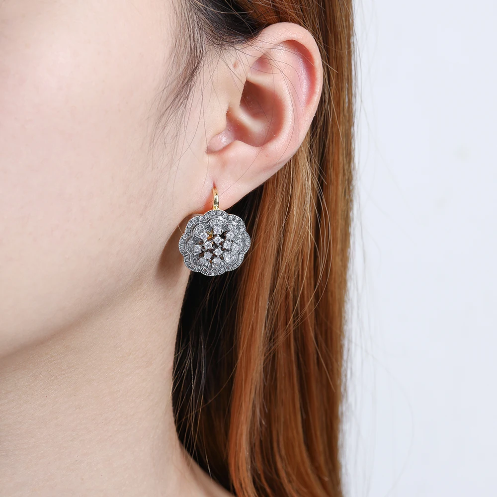 Crystal inlaid inlaid Embarrite earrings Copper 18K Golden Fashion Jewelry Ms. Retro Luxury Party Banquet Festival