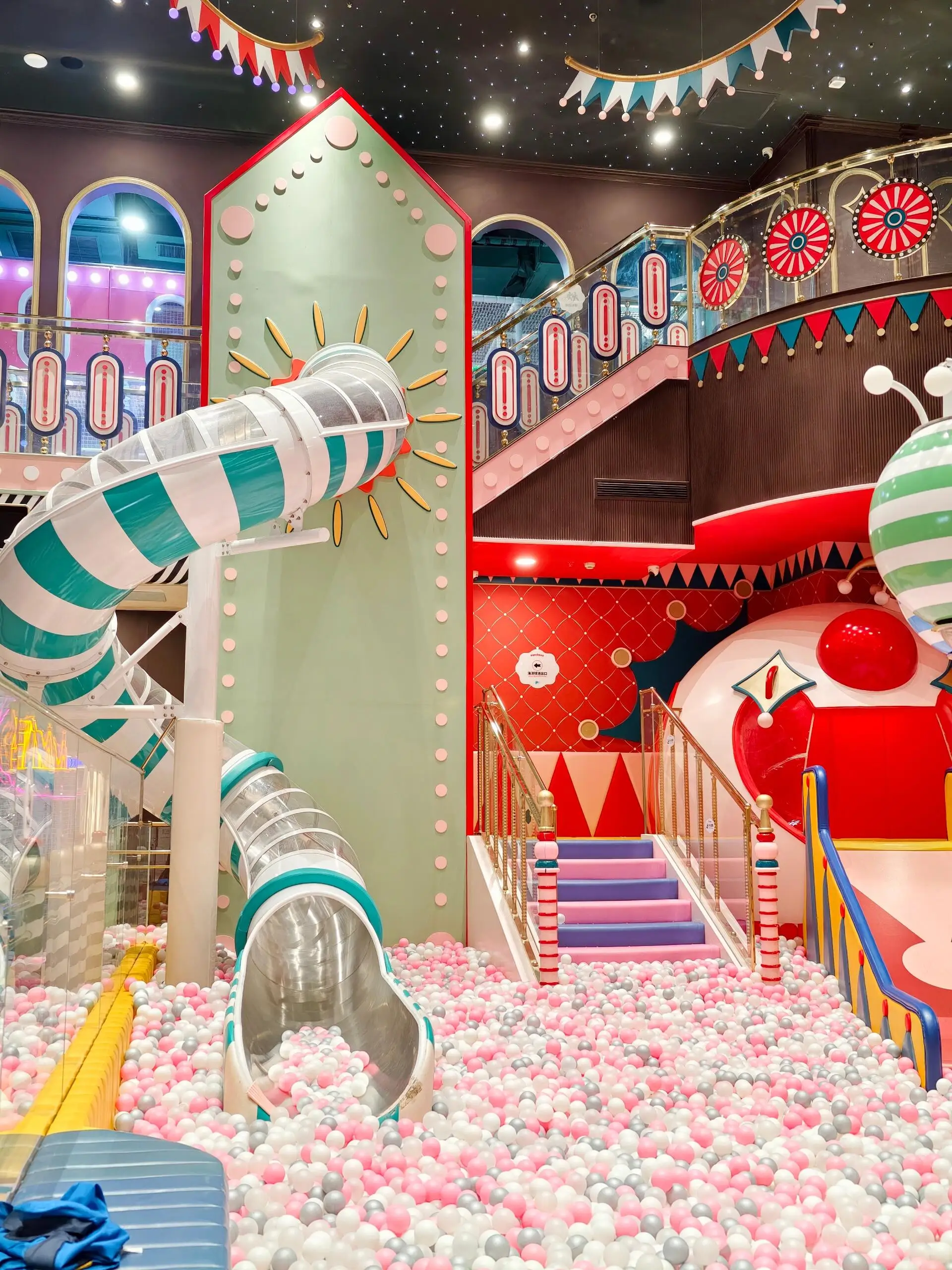 New Design Commercial Soft Play Equipment Set, Indoor Slide, Playground Ball Pool, Kids Candyland Game, CE Certified