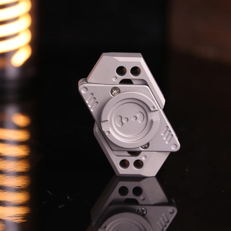 Genial estilo mecánico EDC Spinner de mano armadura abierta Fidget Spinner TDAH juguete de concentración Oficina juguete para aliviar el estrés regalo para adultos