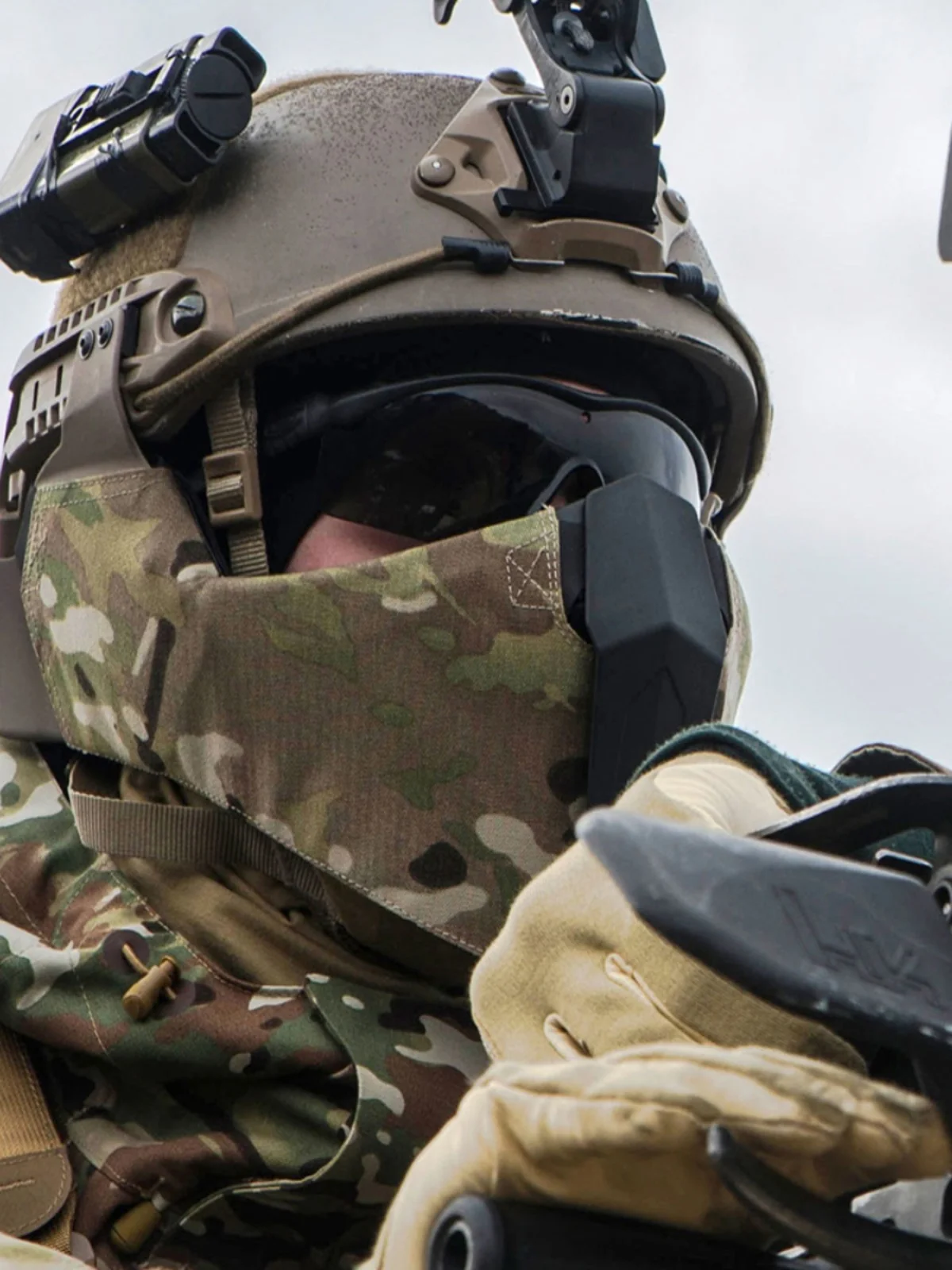 masque-tactique-fma-fast-pour-rail-de-casque-protection-faciale-pour-ecouteurs-d'exterieur-ideal-pour-les-passionnes-militaires