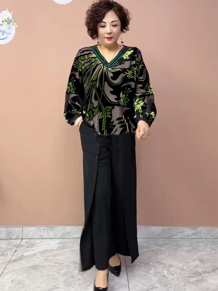 تي شيرت Ele Velvet مطرز بالزهور للنساء في منتصف العمر لخريف جديد مقاس كبير تي شيرت عرقي طويل Sve مستدير...