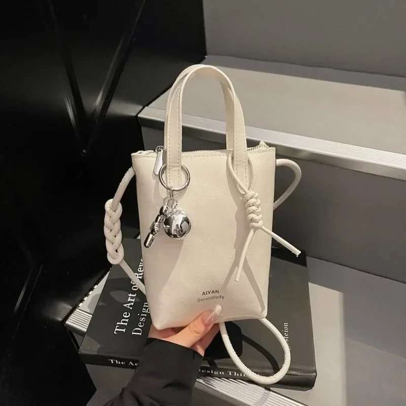 elegant-stylish-paris-inspired-diaper-bag-for-women-fashionable-leather-crossbody-handbag-large-capacity-classic-original-retro