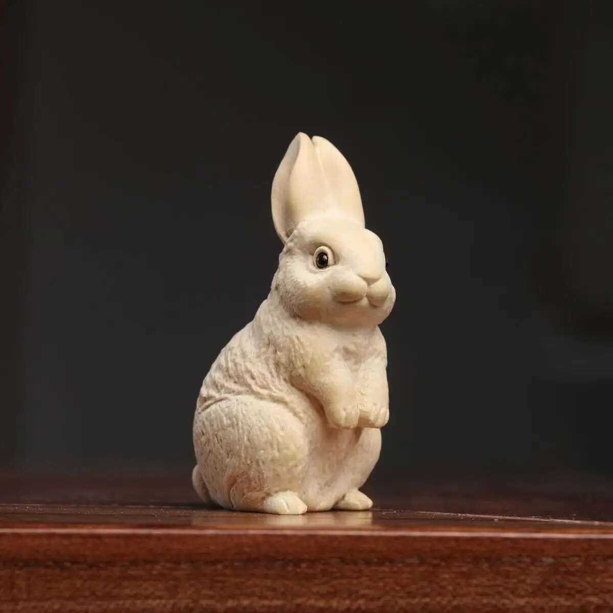 chinese boxwood wood carving rabbit Exquisite Chinese - style Home Decorations