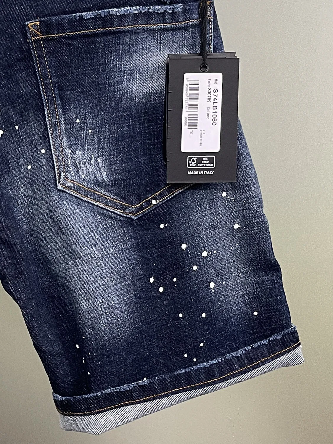2024 Spring/Summer New D2 Jeans Trendy Men's Washed Color Printed Letter Slimming Micro Elastic Denim Shorts for Men