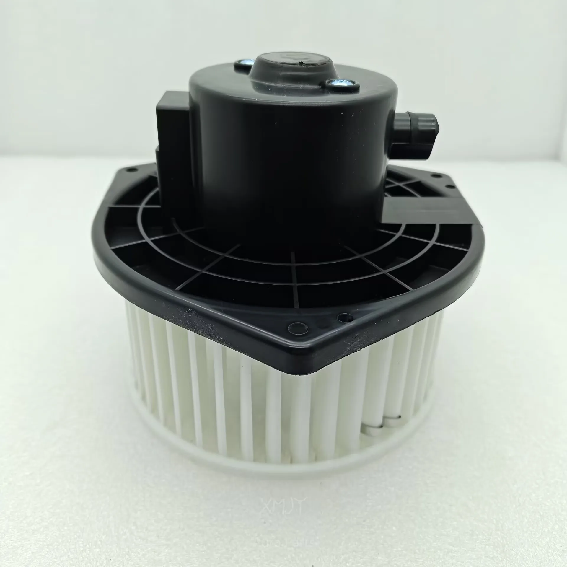 BLOWER MOTOR ASSY For Ssangyong ACTYON KYRON RODIUS/STAVIC 681110915