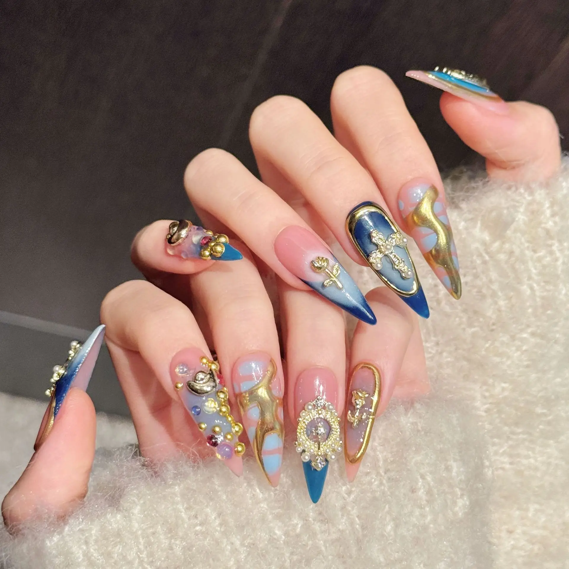 10 Stück handgemachte Nägel zum Aufdrücken, lang, Stiletto, Blau, Rosa, Gold, Glitzer, Vintage-Design, falsch, mit 4-teiligem Werkzeug, selbstklebende Nagelkleber-Tabs