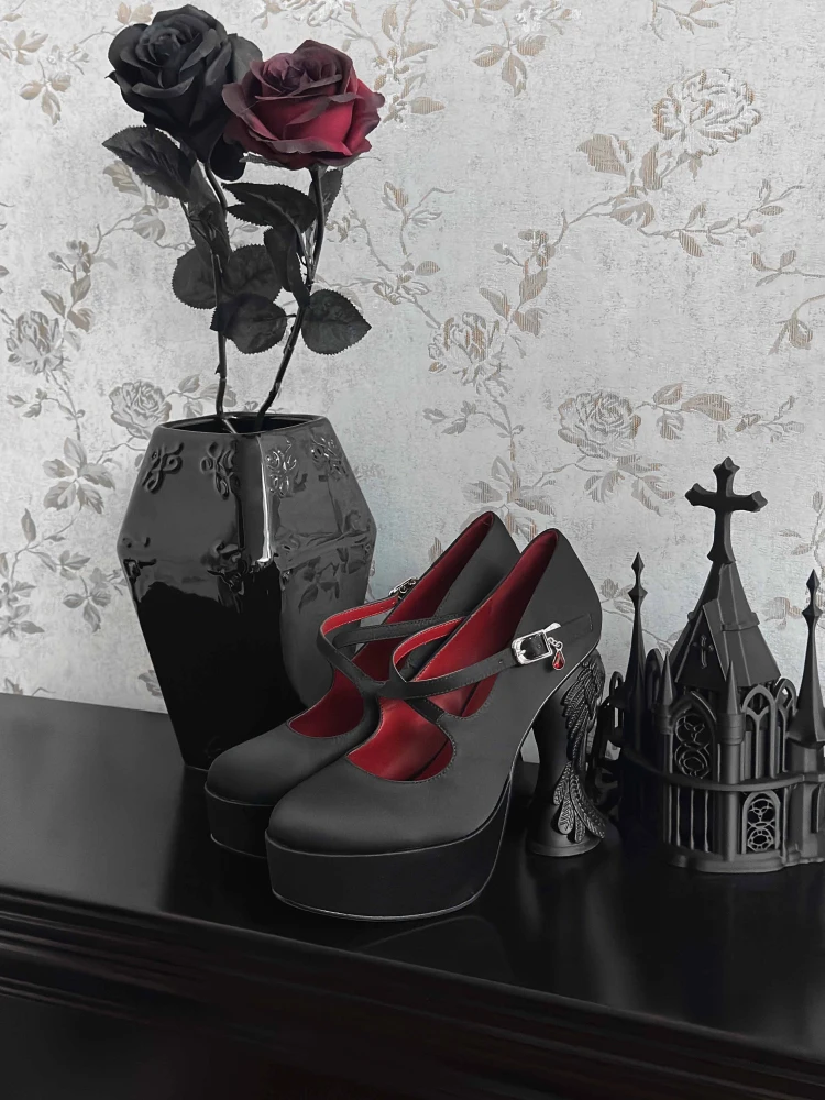 

Gururu Original Gothic Style Dark Angel Wings Alien Heels Japanese Fashion Retro Heels