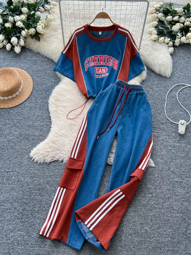 ชุดลำลองแฟชั่นสำหรับผู้หญิง กางเกงขายาวเอวสูงทรงขากว้าง และเสื้อยีนส์คอกลมแบบมีเข็มขัด