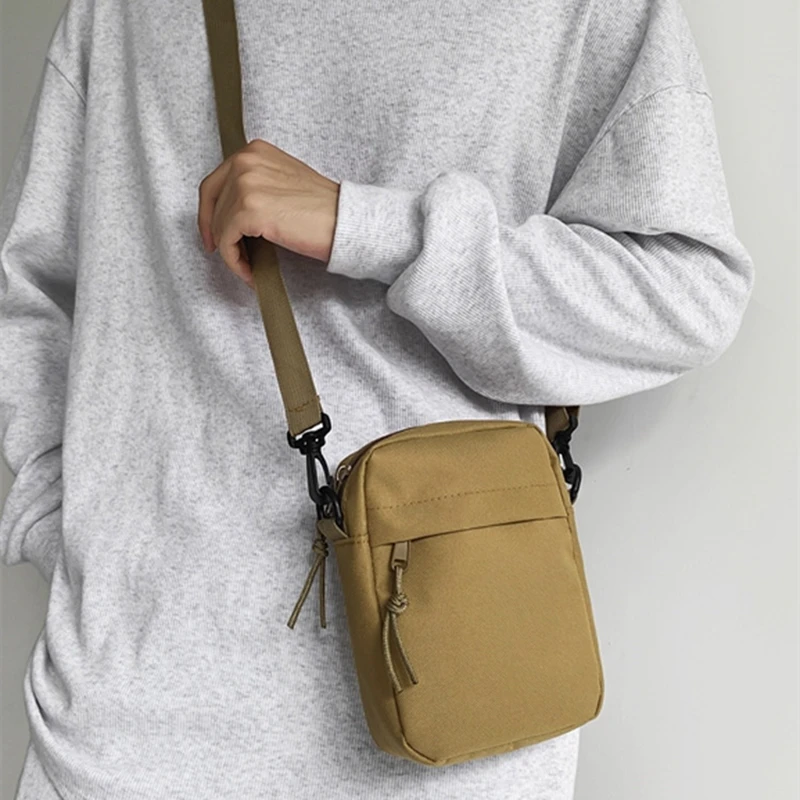 New Nylon Messenger Bag Trendy Men\'s Simple Crossbody Bag Women Casual Canvas Small Zipper Crossbody Bag Versatile Shoulder Bag