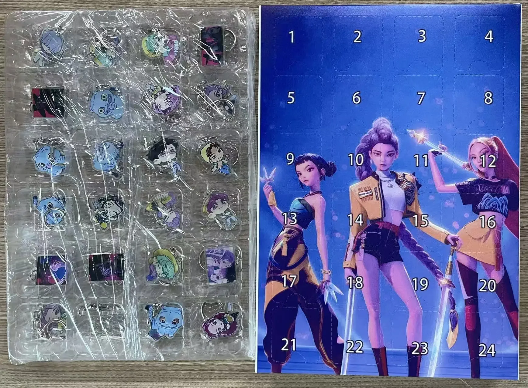 @@ Nuovo calendario dell'Avvento Demon Hunters K Pop Demon Hunters Rumi Mira Zoey Tiger Calendario dell'Avvento per il conto alla rovescia di NataleRegalo @ 24 giorni