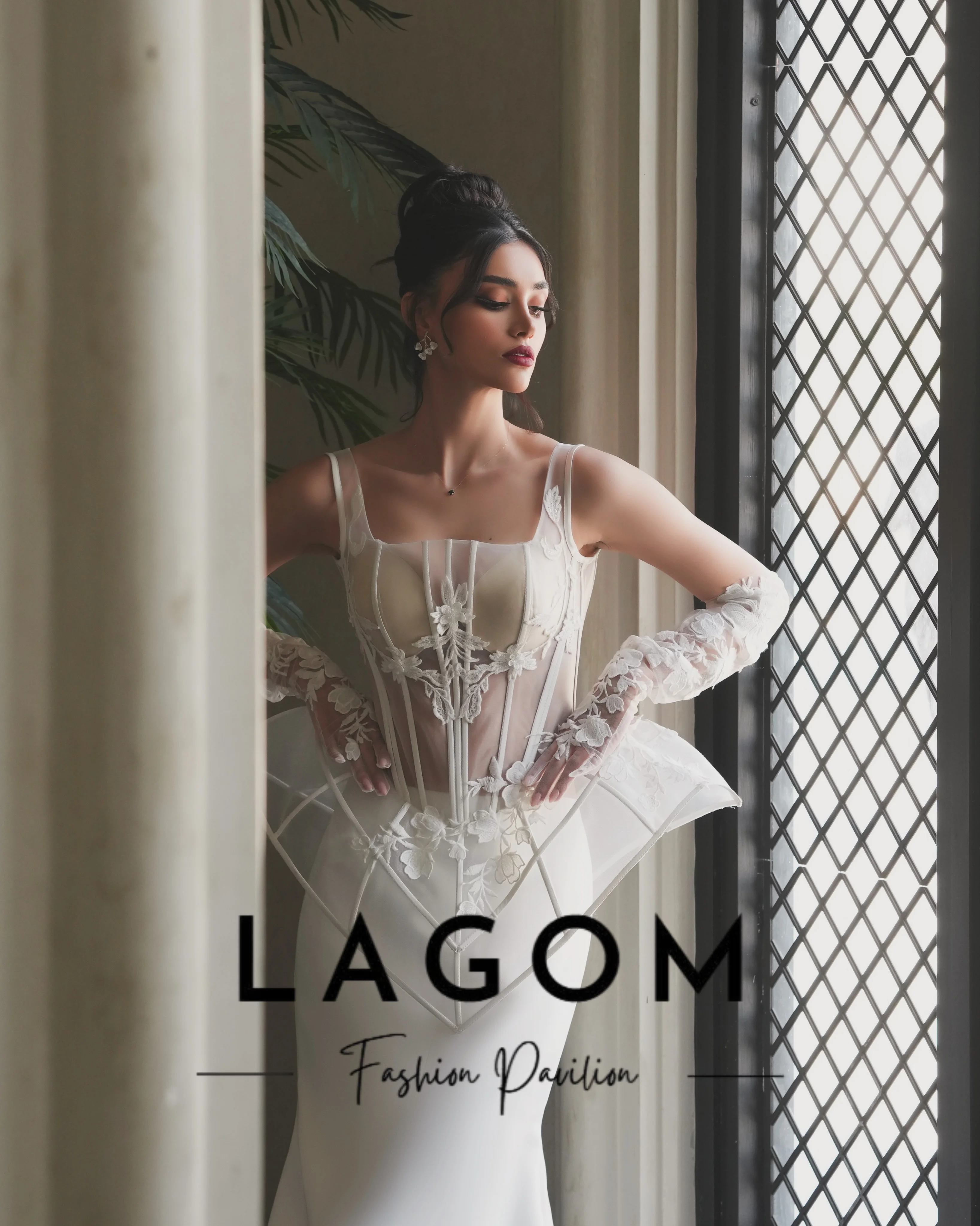 Lagom Elegant Simple White Square Neck Lace Corset Wedding Dress Unique Mermaid Satin Train Vintage Vestido de novia Customized