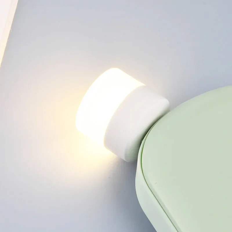 1 pz USB Plug Lamp Computer Mobile Power Charging USB Small Book Lamps LED protezione degli occhi luce di lettura luce notturna