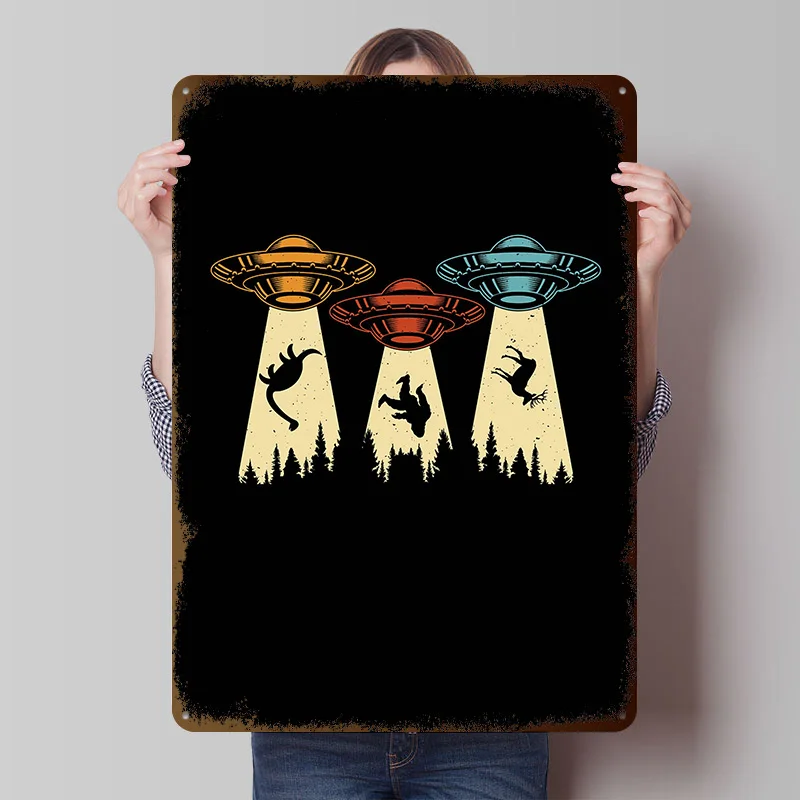 UFO Abduction Retro Tinplate Poster Custom Wall Art Vintage Metal Signs Retro Tin Plaque for Room Decoration At Home Decor Items