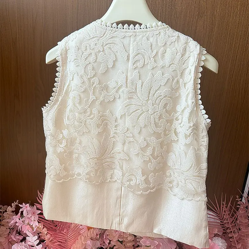 New Chinese Women Vest Embroidered Lace Tops Fashion Ladies Elegant Versatile Vest Female Waistcoat White Sleeveless Jacket