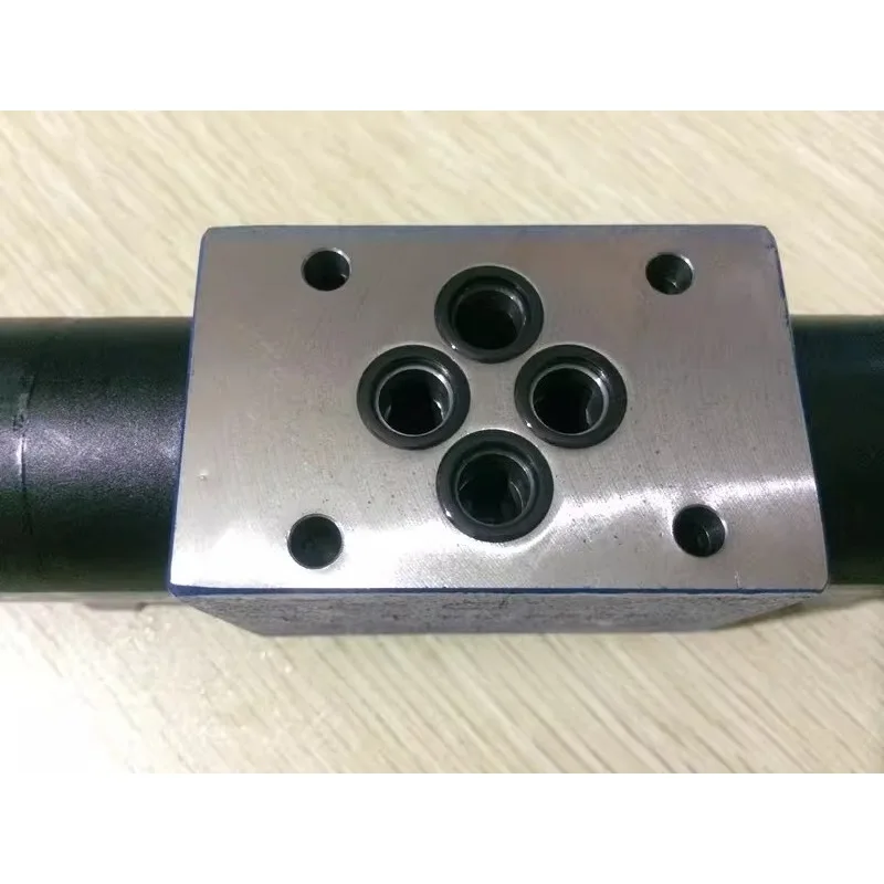 I-njection molding machine accessories 4WE 6 E70/HG24N9K4 solenoid valve (original parts)