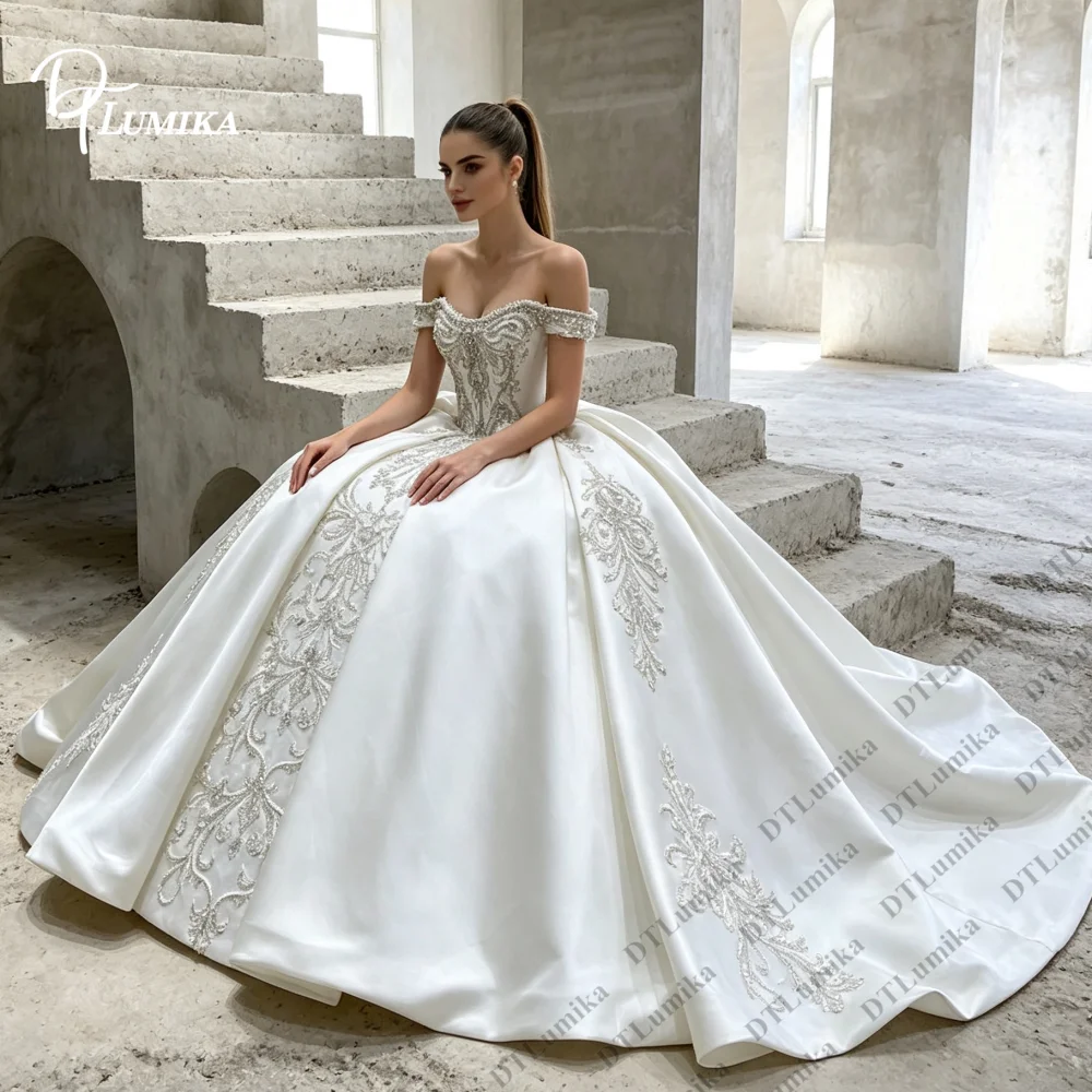 Off The Shoulder Ball Gown Wedding Dress Heavy Embroidered Bridal Gown with Train Luxury Gown for Bride Wedding Reception