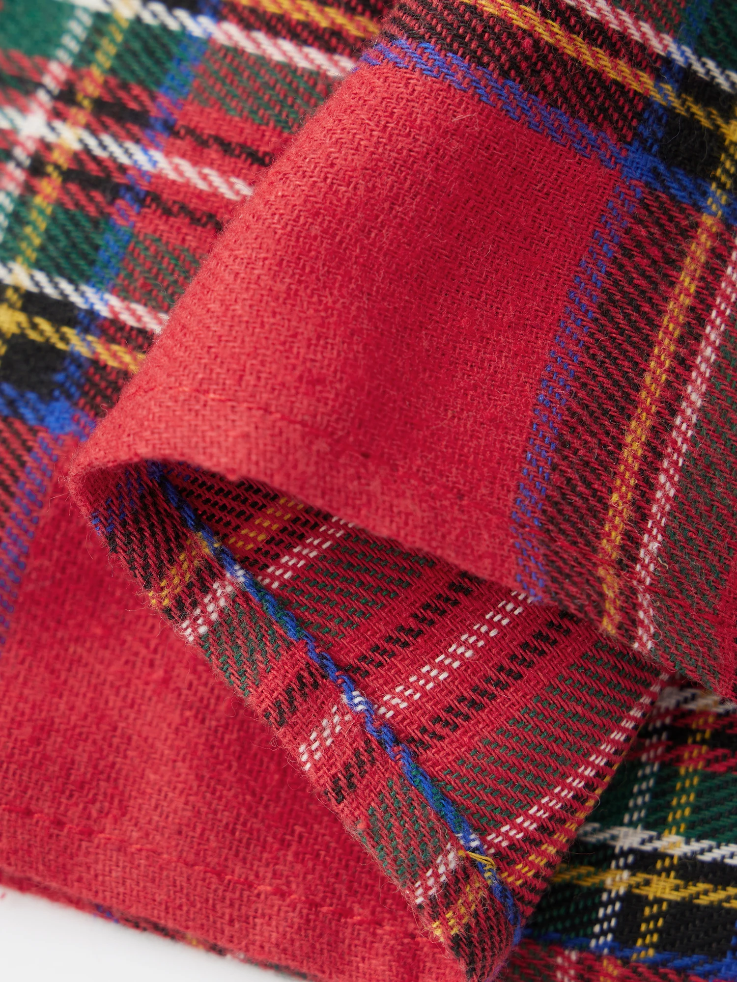 Vestido maxi elegante com estampa floral fora do ombro com acabamento com babados e cintura smockada para moda feminina de verão