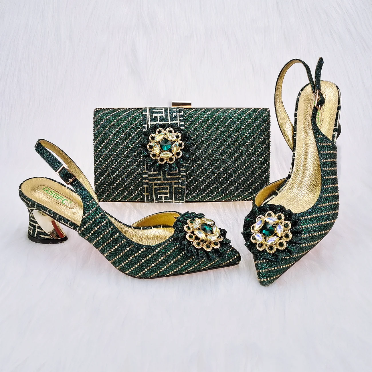 

Green Color Comfortable And Beautiful Pointed High Heels With The Same Color Square Bag Party Women's Shoes And Bag Set