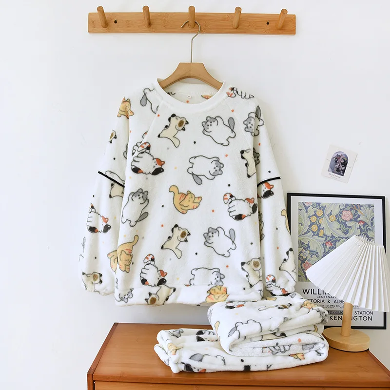 Kawaii Cat Pajamas For Women New Winter Flannel Homewear O-Neck Cartoon Sleepwear Set Female Thick Warm Velvet Home Clothes Suit