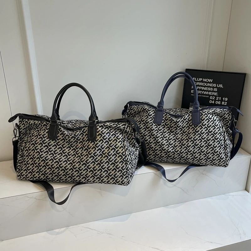 Designer luxury bag Casual large capacity Oxford waterproof women's travel bag handbag fitness bag duffle bag women