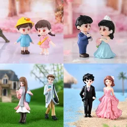 Sweety Lovers Romantic Couple Figurines Wedding Miniatures Fairy Garden Gnome Moss Terrariums Resin Crafts Home Decoration