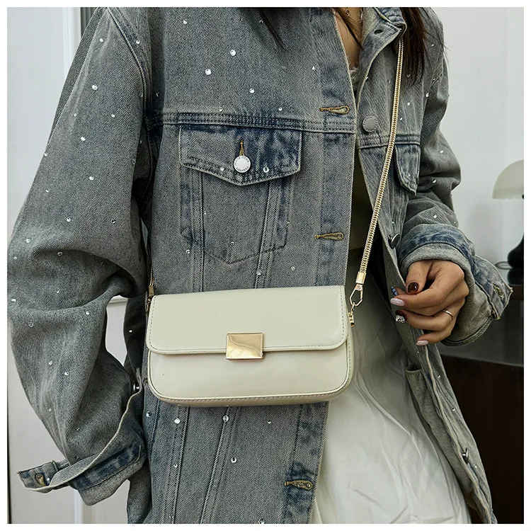 

"2025 Vintage Textured Chain Bag - Women's Retro Square Shoulder Purse, Niche Messenger Bag with Adjustable Leather Strap"