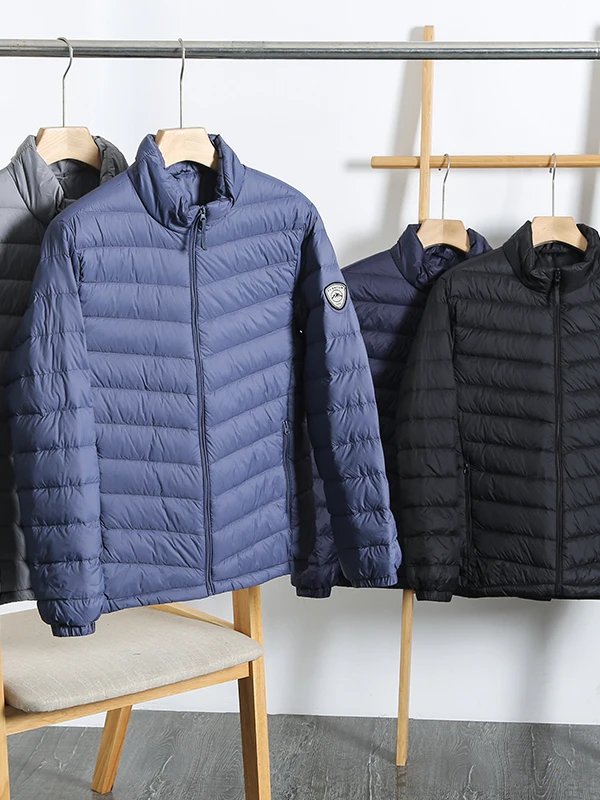 

Легкая пуховая куртка для мужчин: новая осенне-зимняя модель с тонким воротником-стойкой, на утином пуху, теплая, для активного отдыха, повседневный стиль, водонепроницаемая