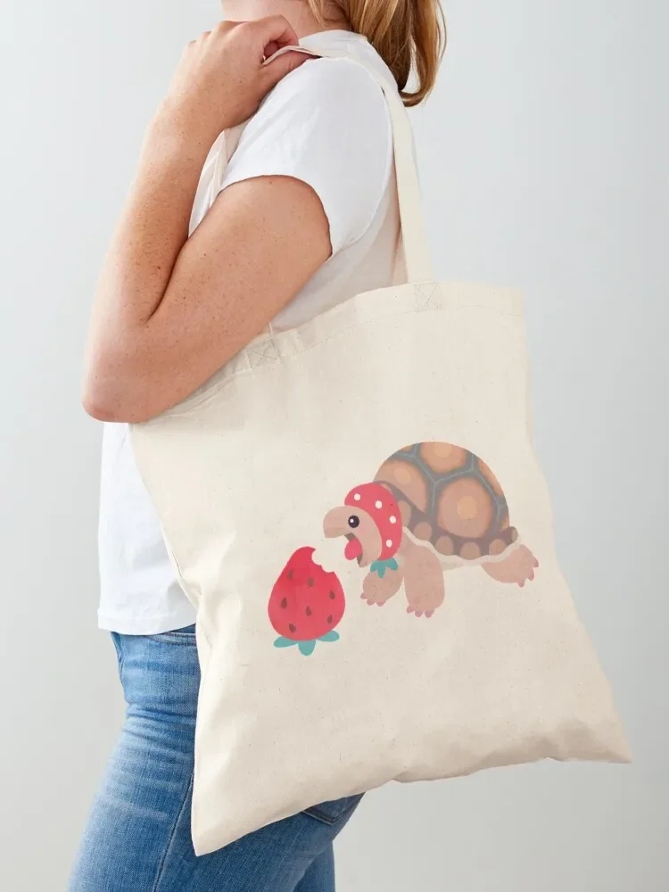 Tortoises love strawberries Tote Bag hand bag ladies Cloth bag