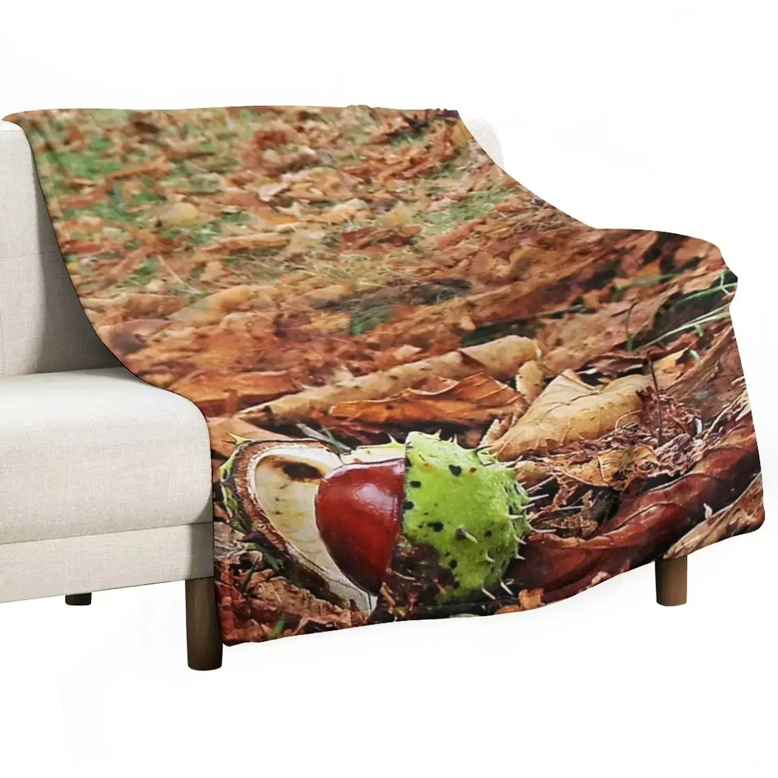 

conker Throw Blanket Long Lasting Soft Plush Blanket for Daily Use