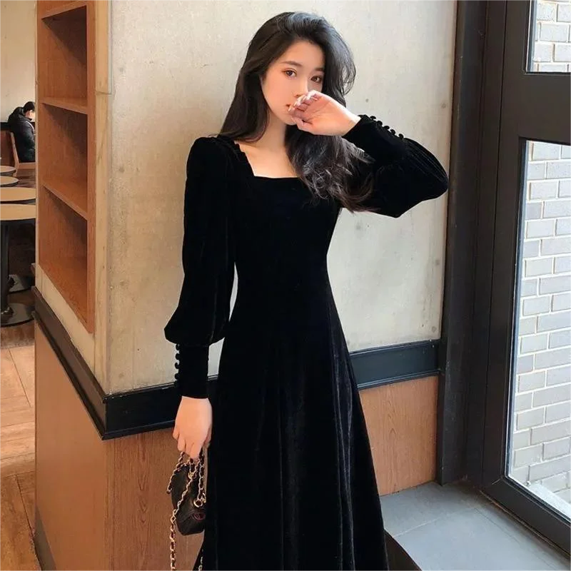 French Vintage Velvet Midi Dress Women Autumn Winter Long Sleeve Square Collar Elegant Evening Party Prom Robe Vestidos