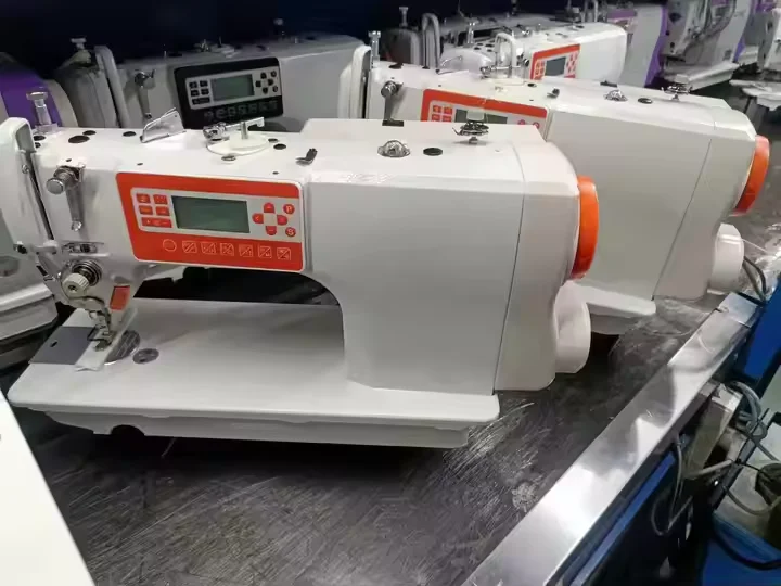 Machine à coudre industrielle automatique à point noué de haute qualité, prix d'usine QK-D4